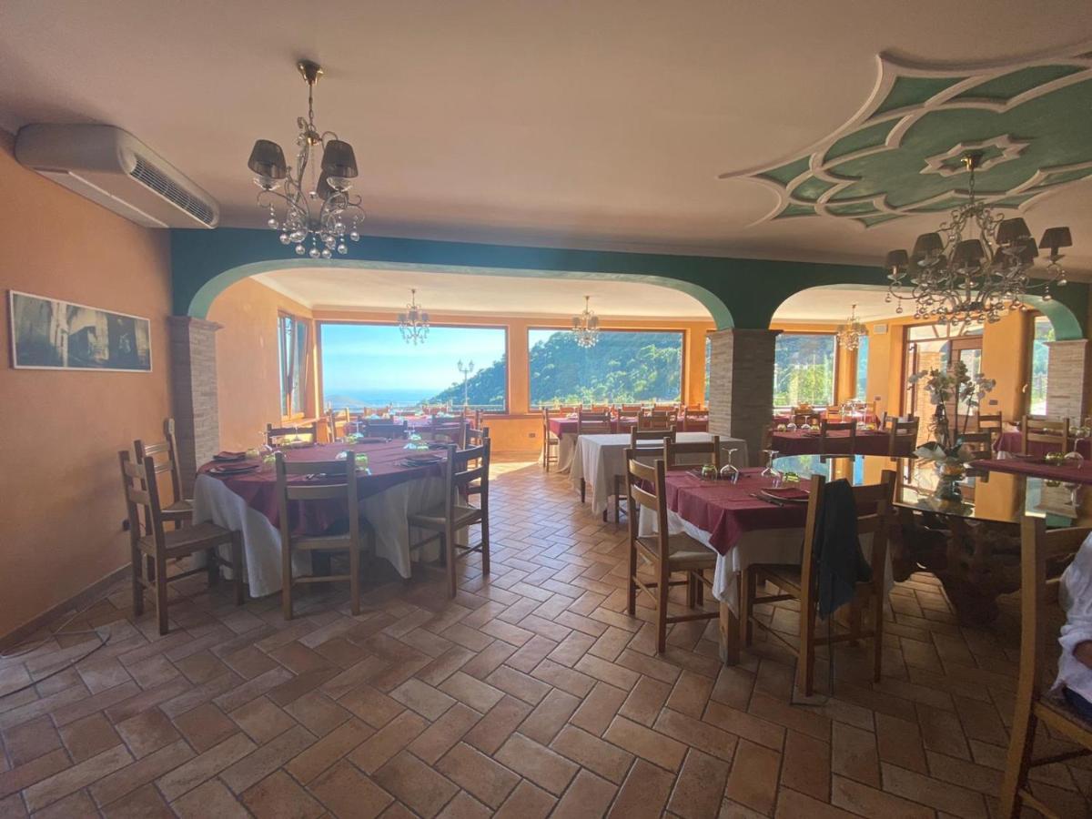 Agriturismo Collecammino Villa Lenola ภายนอก รูปภาพ